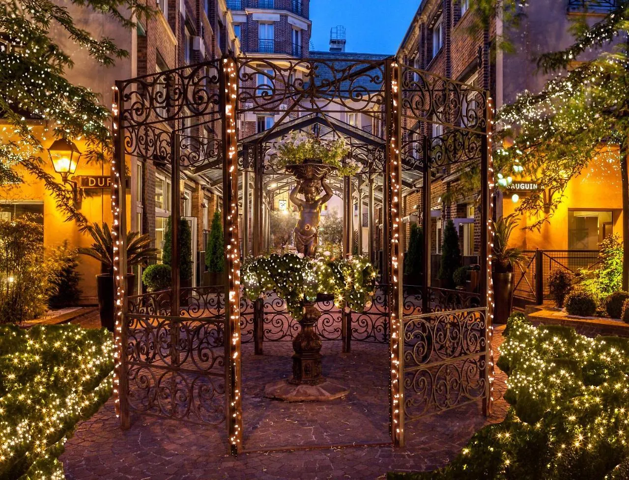 Hotel Les Jardins Du Marais 4*