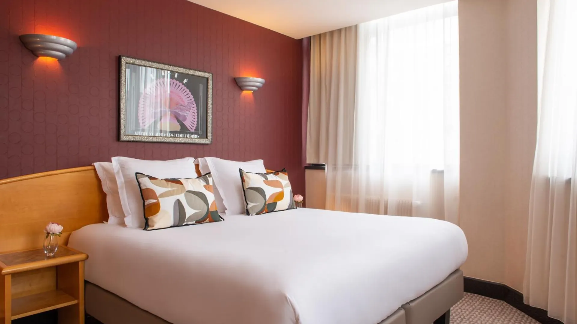 Les Jardins Du Marais Otel 4*